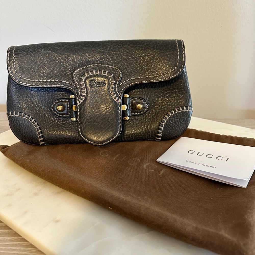 Gucci Leather Pelham Clutch Never Used